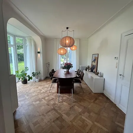 House With Garden For 4 People *