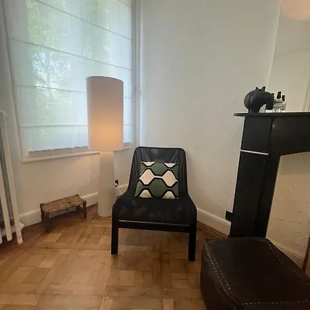 House With Garden For 4 People Dom wakacyjny