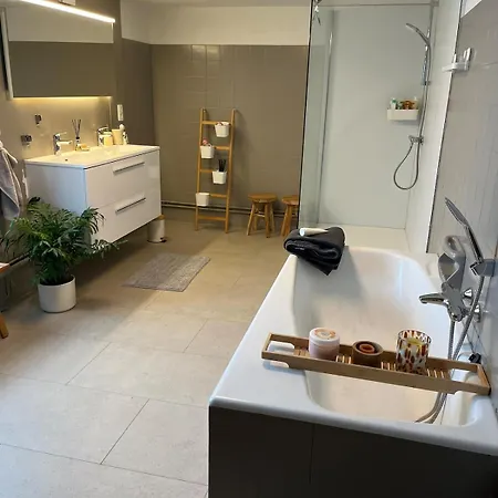 House With Garden For 4 People *