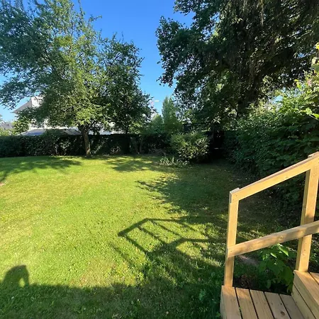 House With Garden For 4 People *