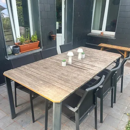 House With Garden For 4 People *