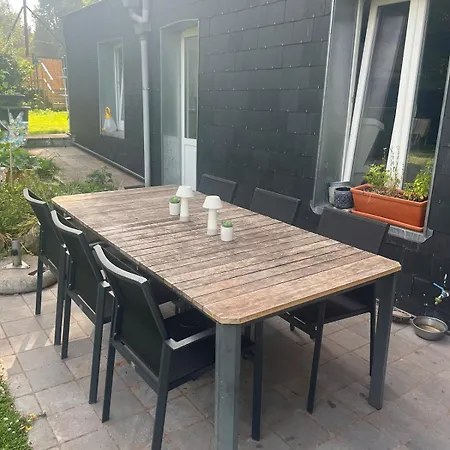 House With Garden For 4 People *