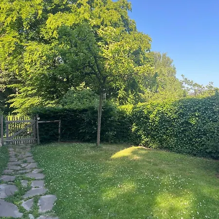 House With Garden For 4 People Feriehus