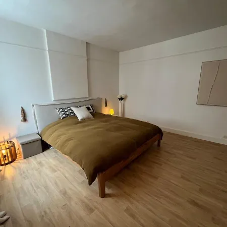 House With Garden For 4 People 韦尔维耶