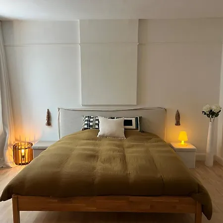 House With Garden For 4 People Dom wakacyjny