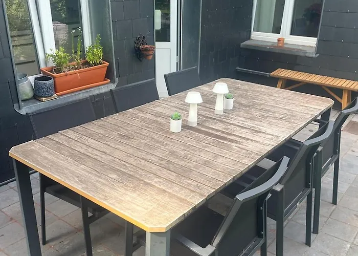 House With Garden For 4 People *